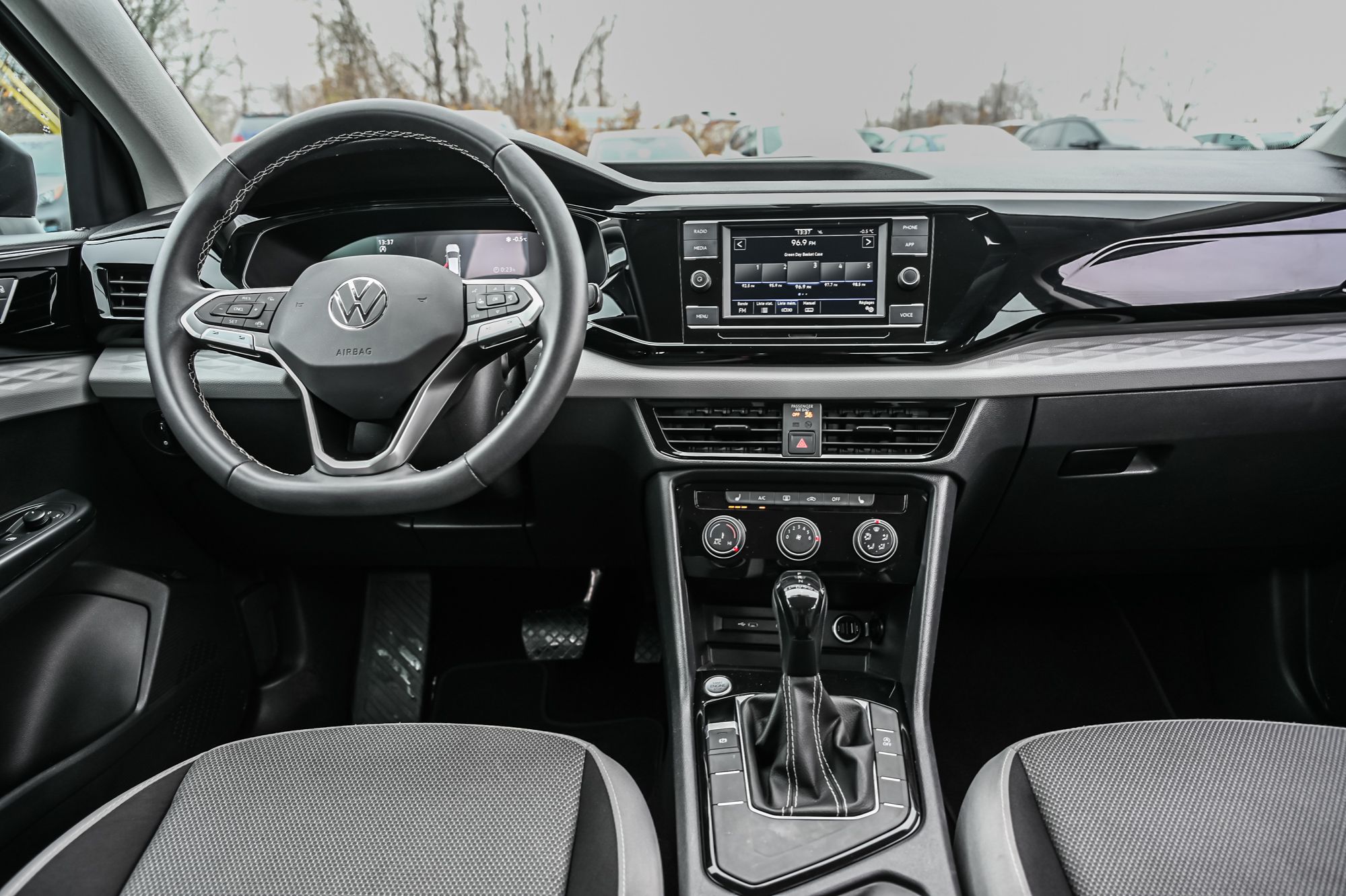 2023 Volkswagen Taos