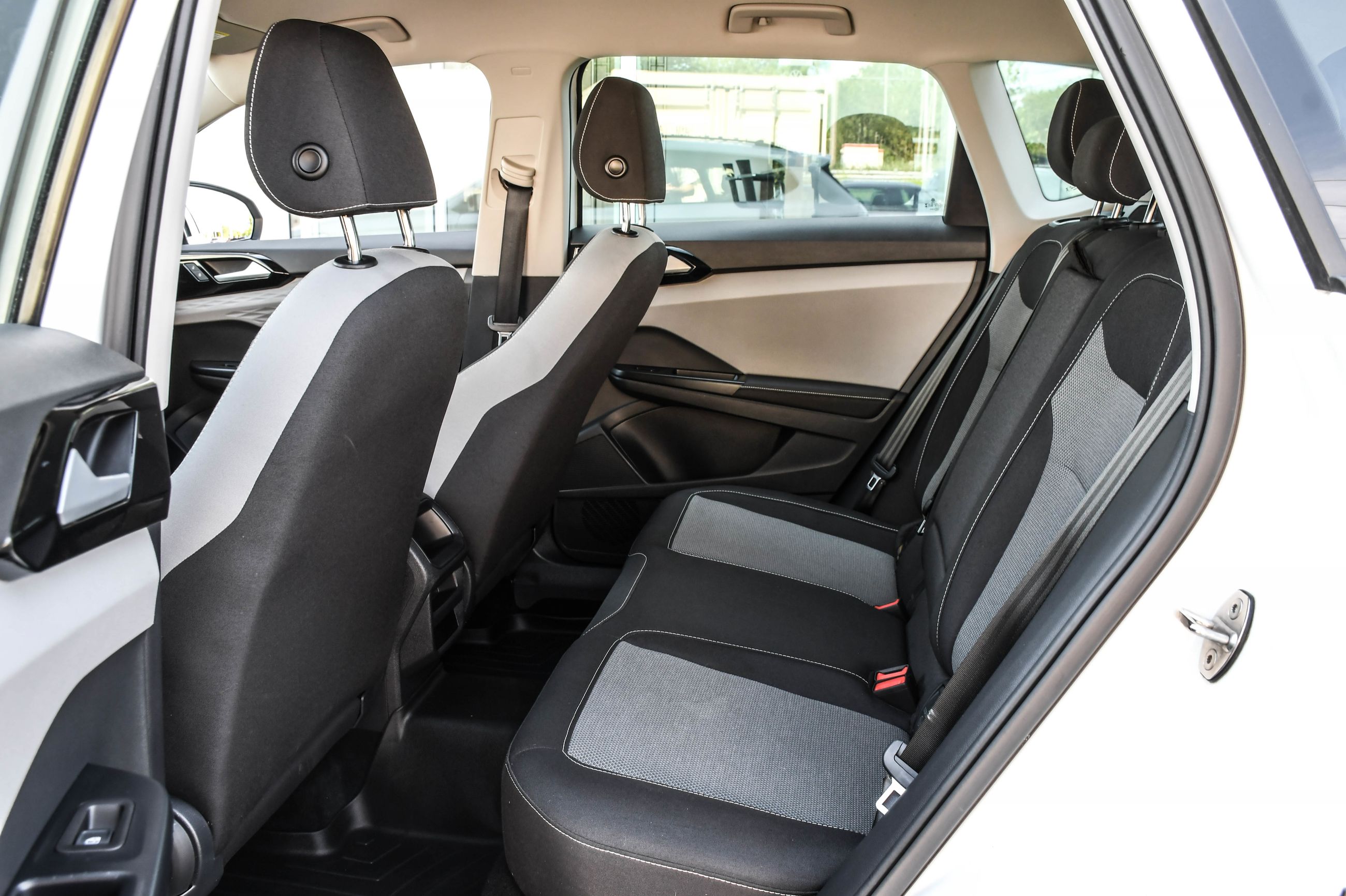 Volkswagen Taos  2024 à Saint-Bruno-de-Montarville, Québec