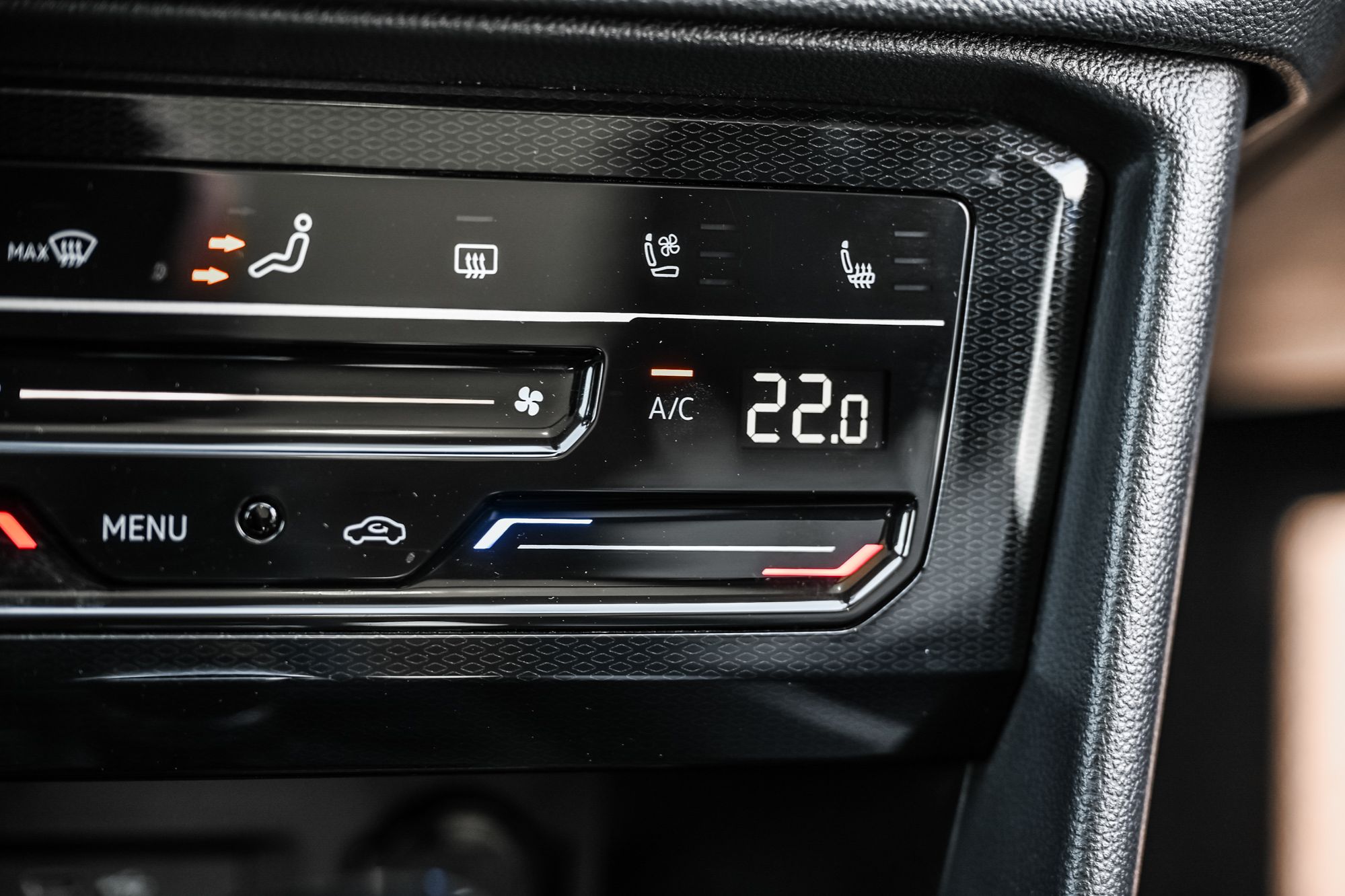 2025 Volkswagen Taos in Saint-Bruno-de-Montarville, Quebec