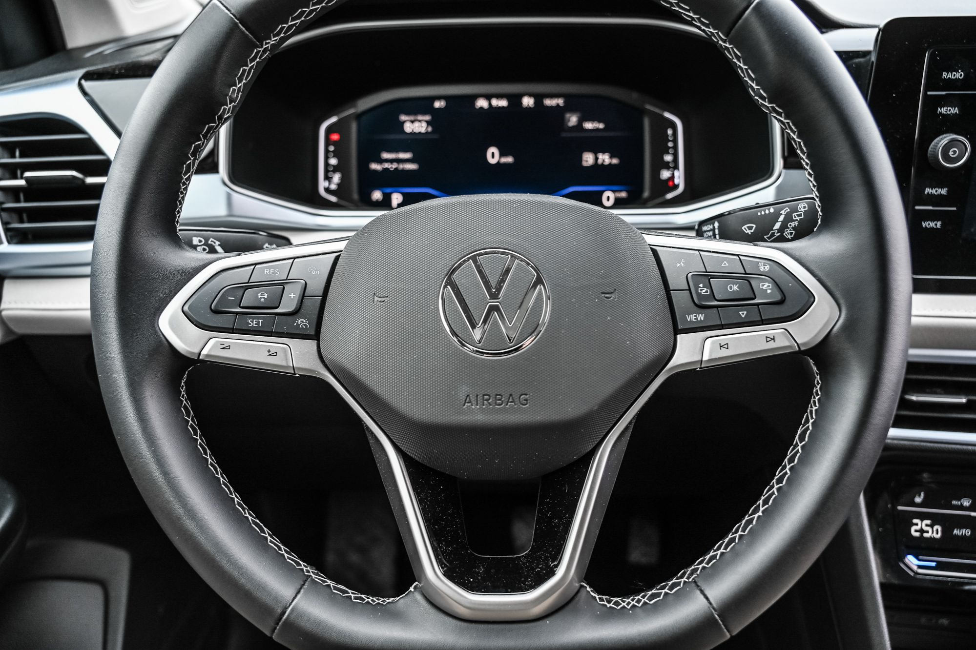 2025 Volkswagen Taos in Saint-Bruno-de-Montarville, Quebec