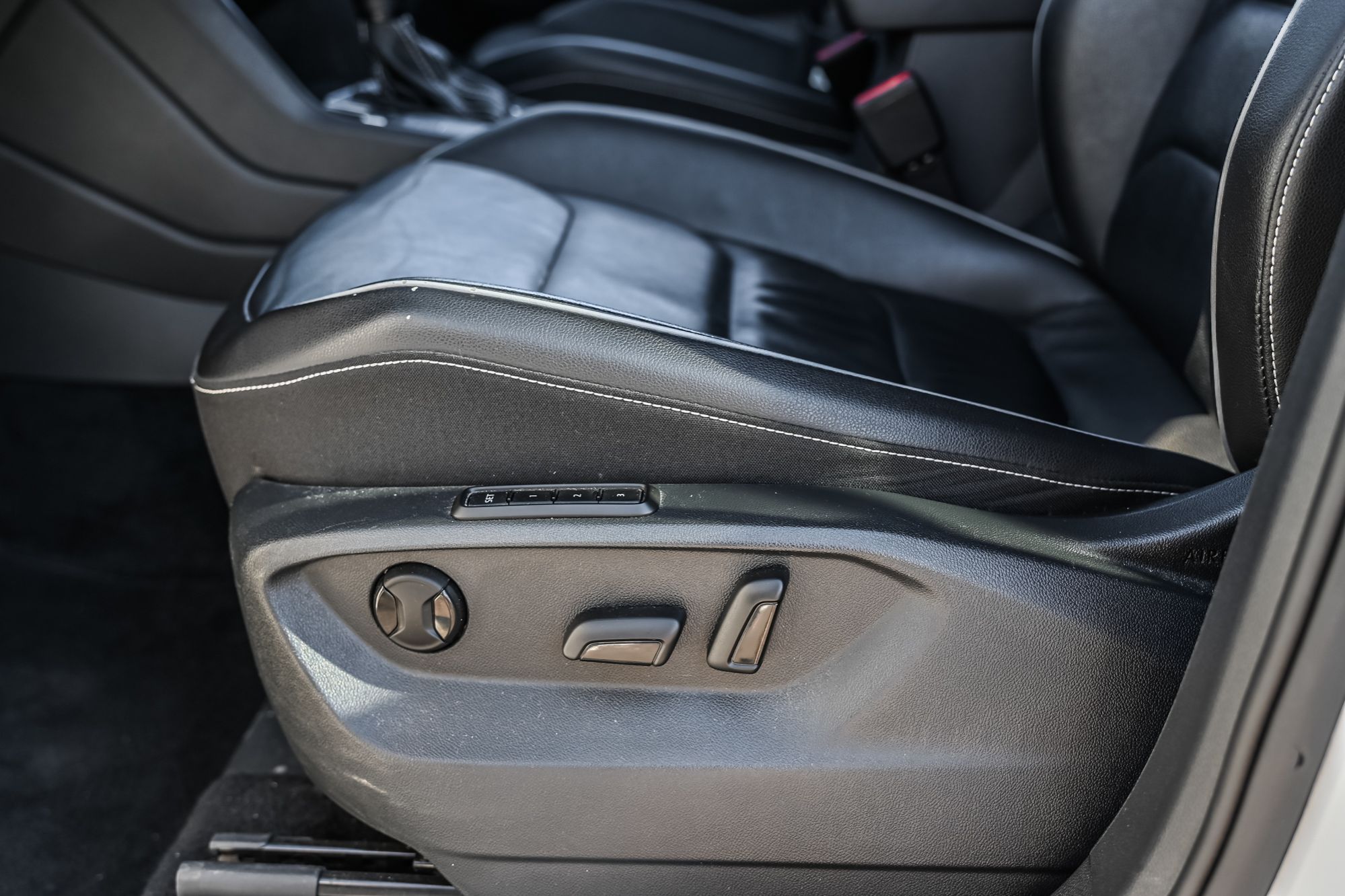 Volkswagen Tiguan  2021