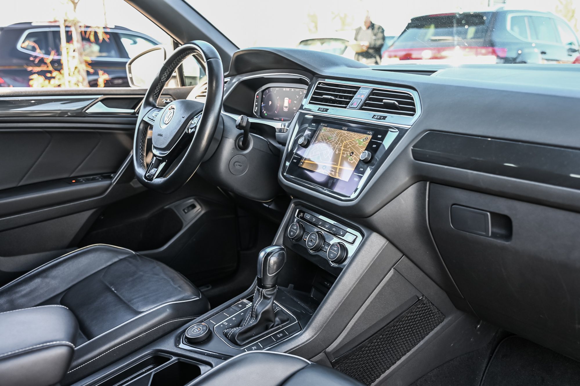 Volkswagen Tiguan  2021