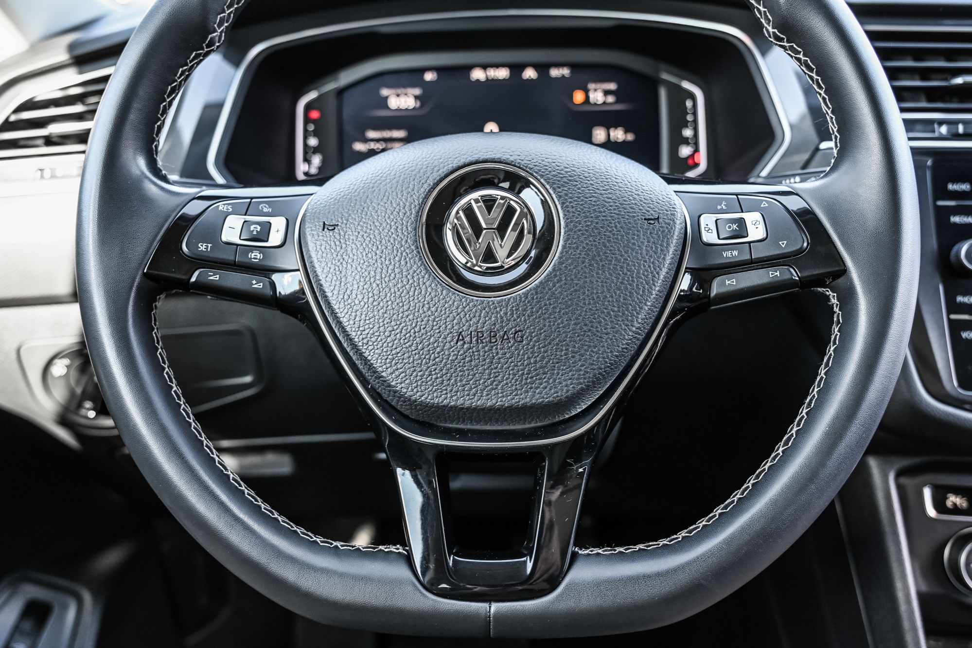 Volkswagen Tiguan  2021