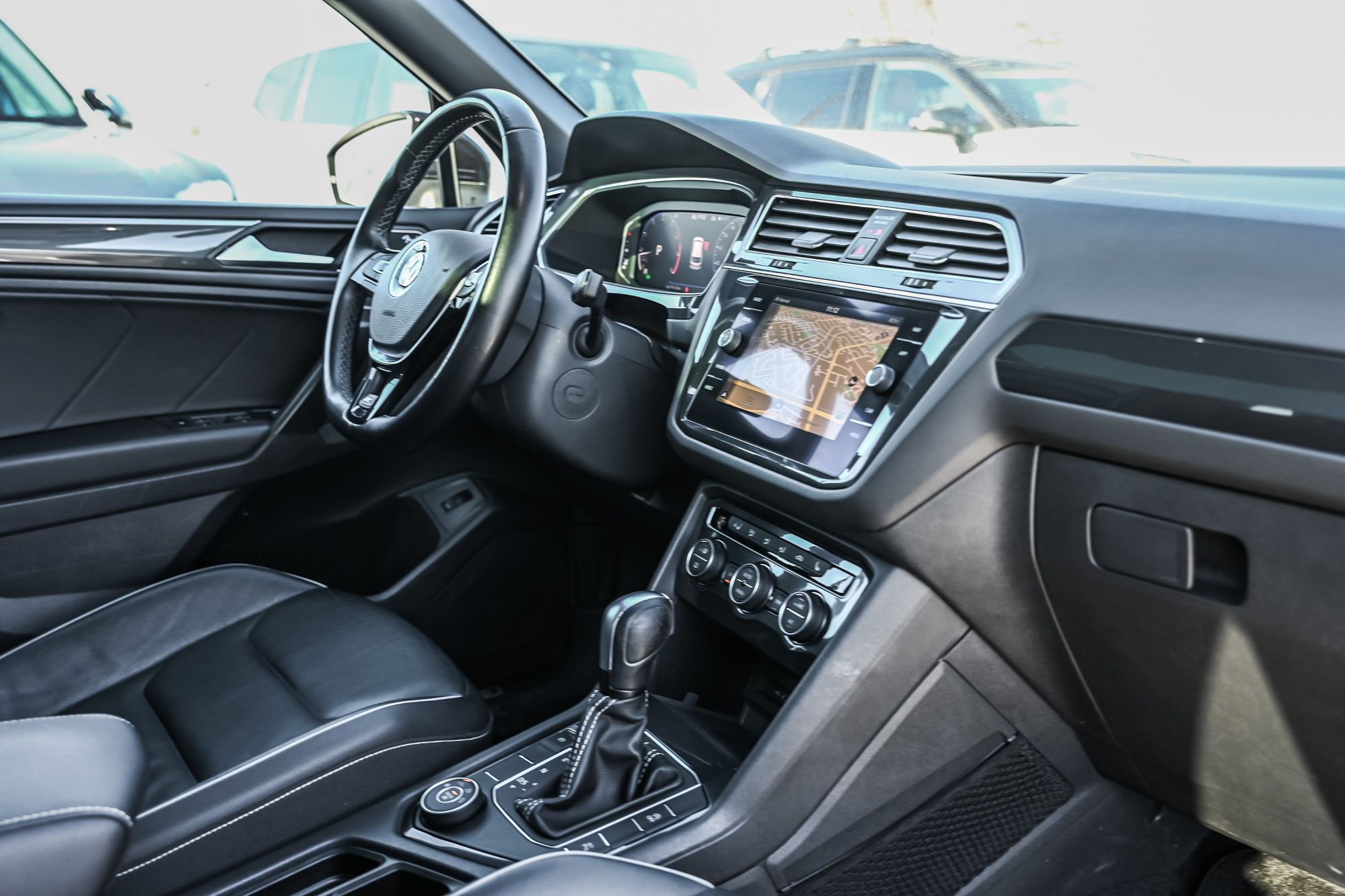 Volkswagen Tiguan  2021 à Saint-Bruno-de-Montarville, Québec