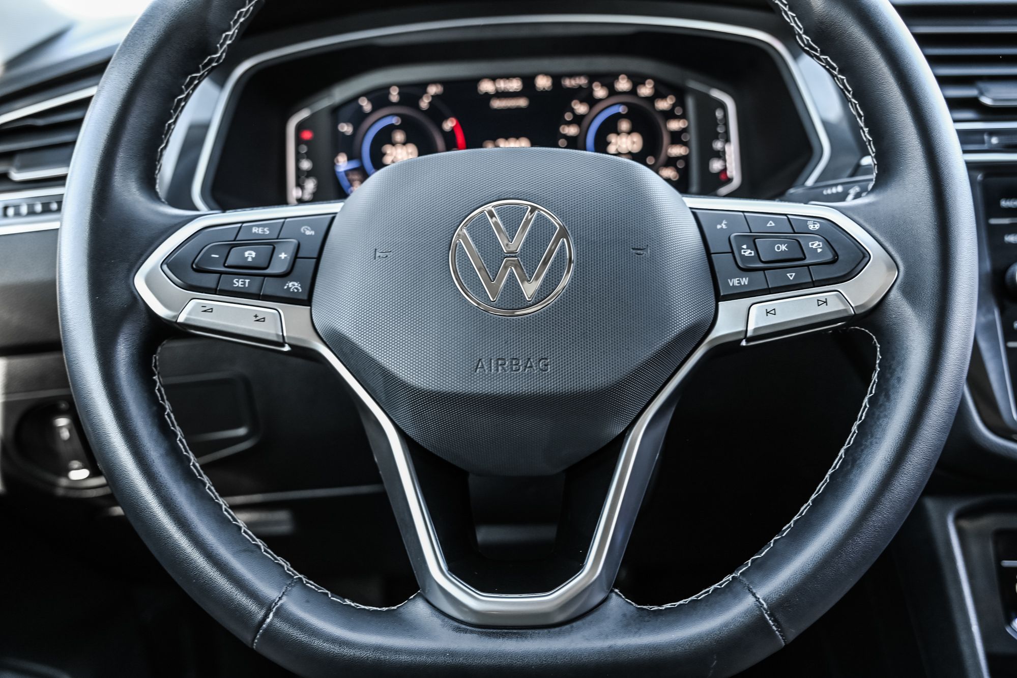 Volkswagen Tiguan  2022