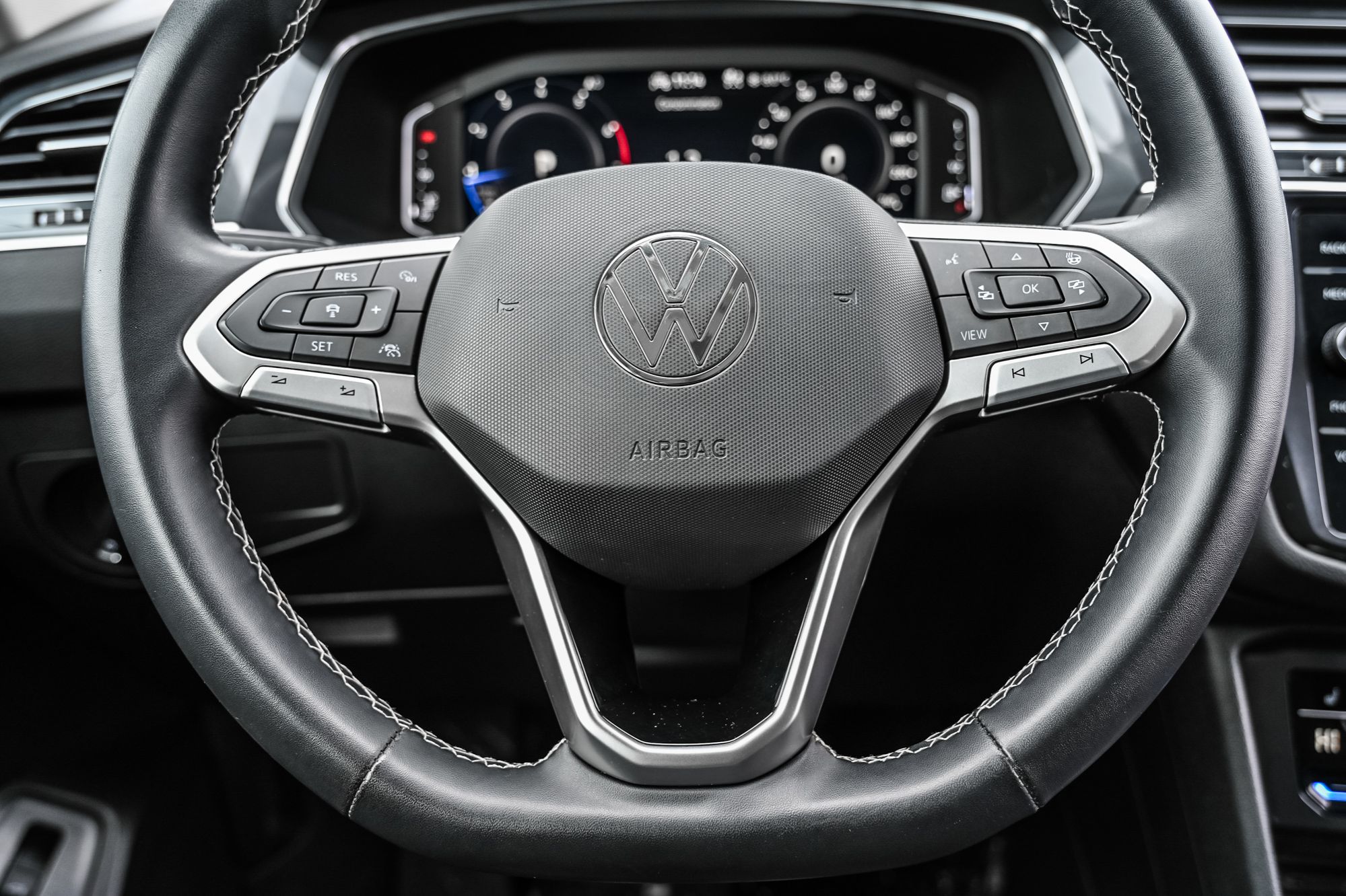 Volkswagen Tiguan  2022