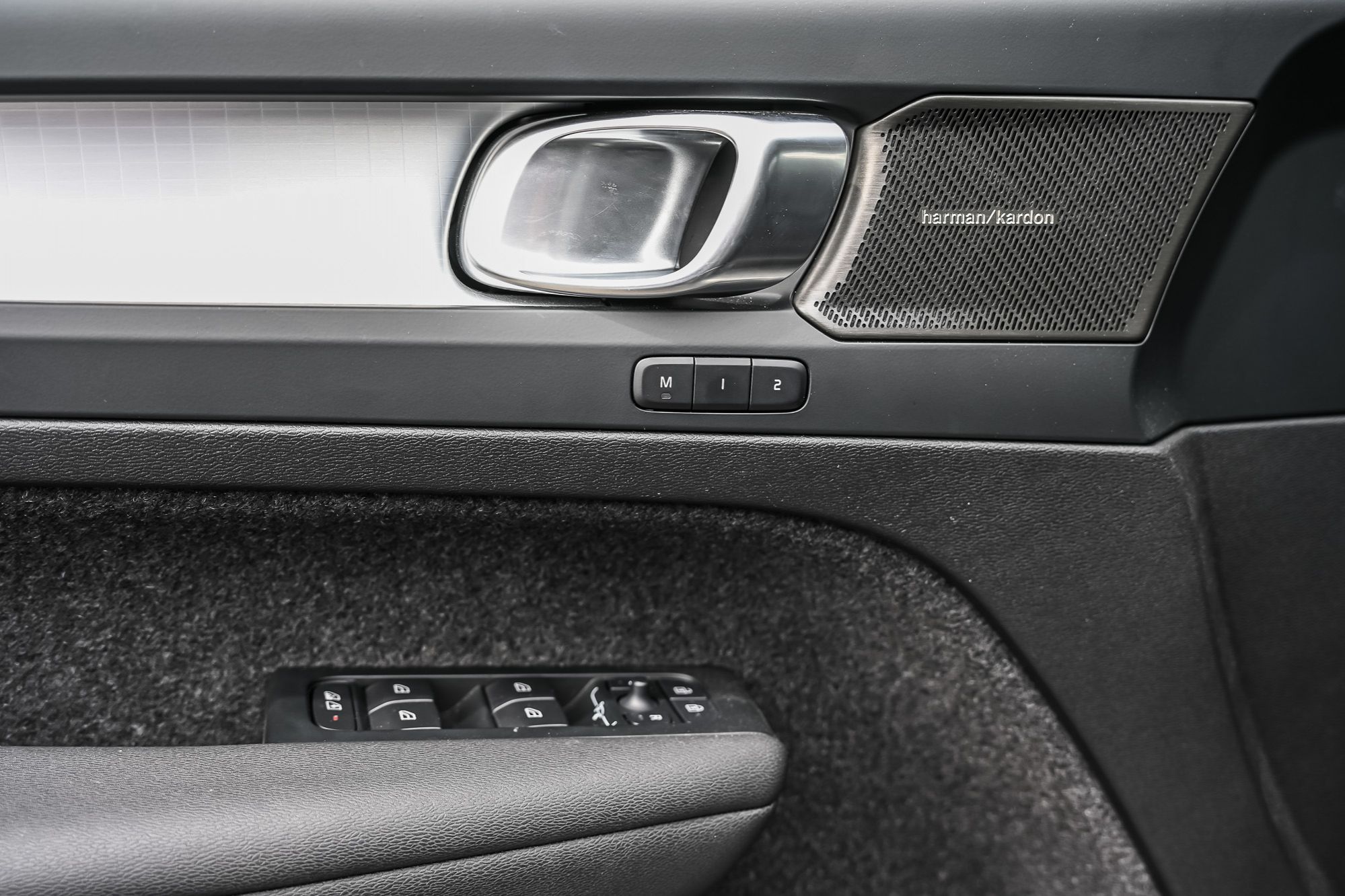 2026 Volvo XC40 in Saint-Bruno-de-Montarville, Quebec