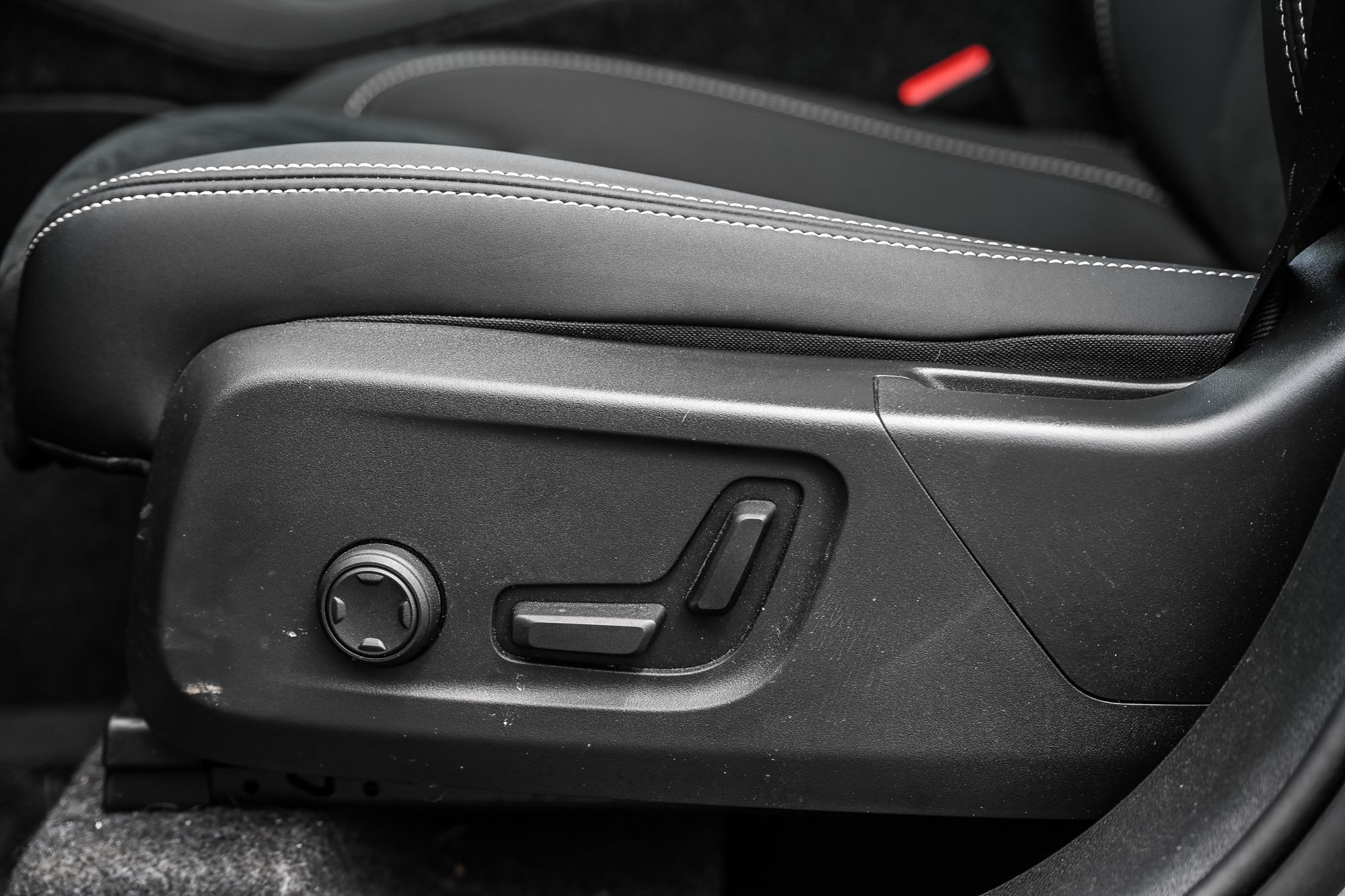 2026 Volvo XC40 in Saint-Bruno-de-Montarville, Quebec