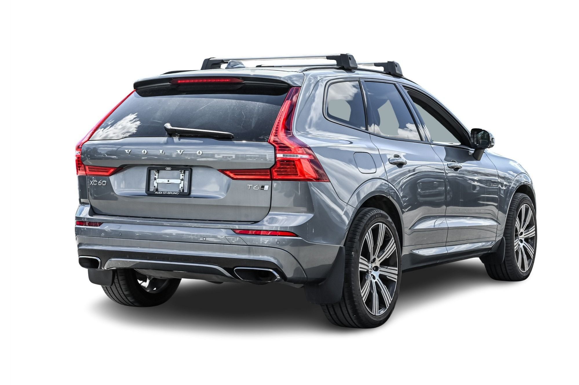 2021 Volvo XC60 in Saint-Bruno-de-Montarville, Quebec