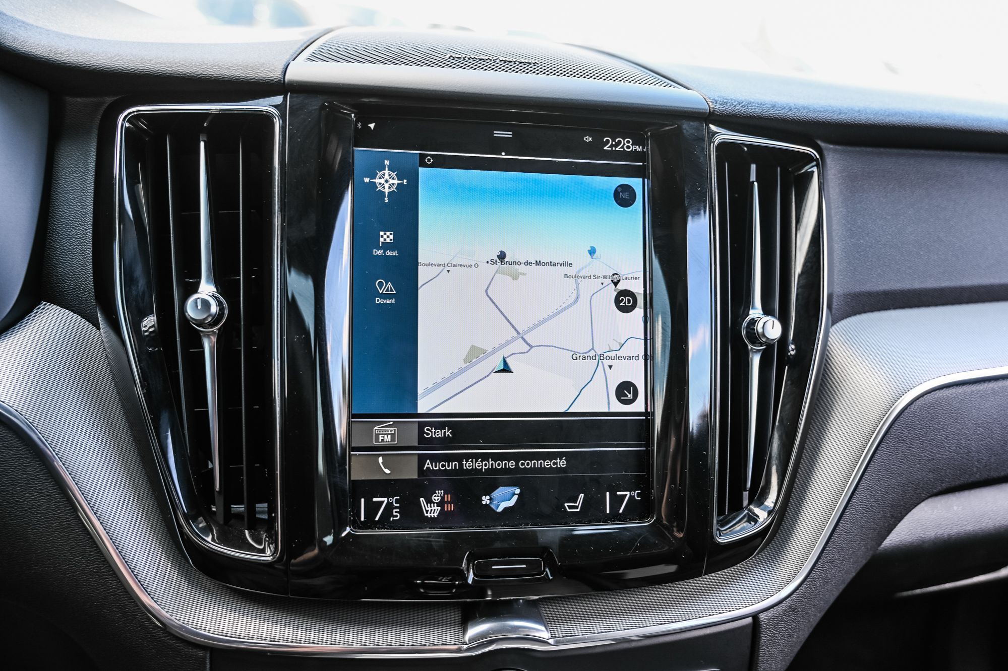2021 Volvo XC60 in Saint-Bruno-de-Montarville, Quebec