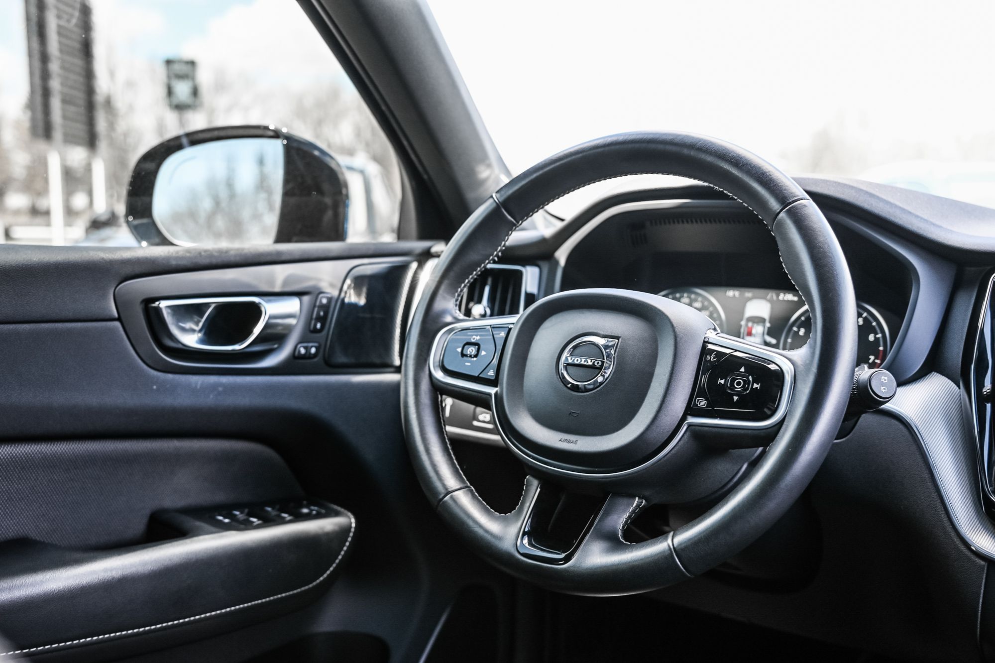 2021 Volvo XC60 in Saint-Bruno-de-Montarville, Quebec