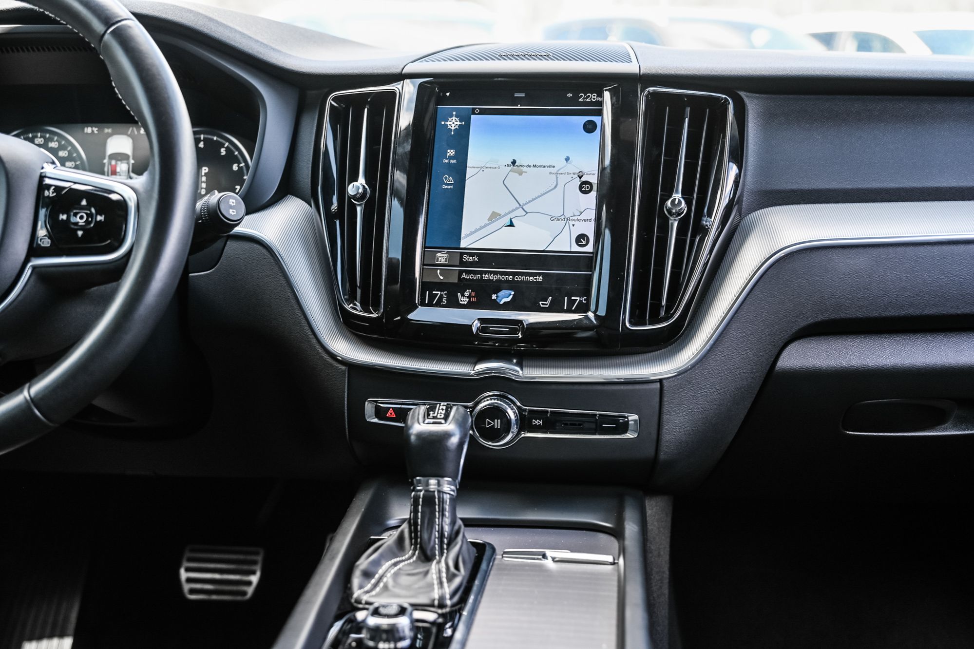 2021 Volvo XC60 in Saint-Bruno-de-Montarville, Quebec