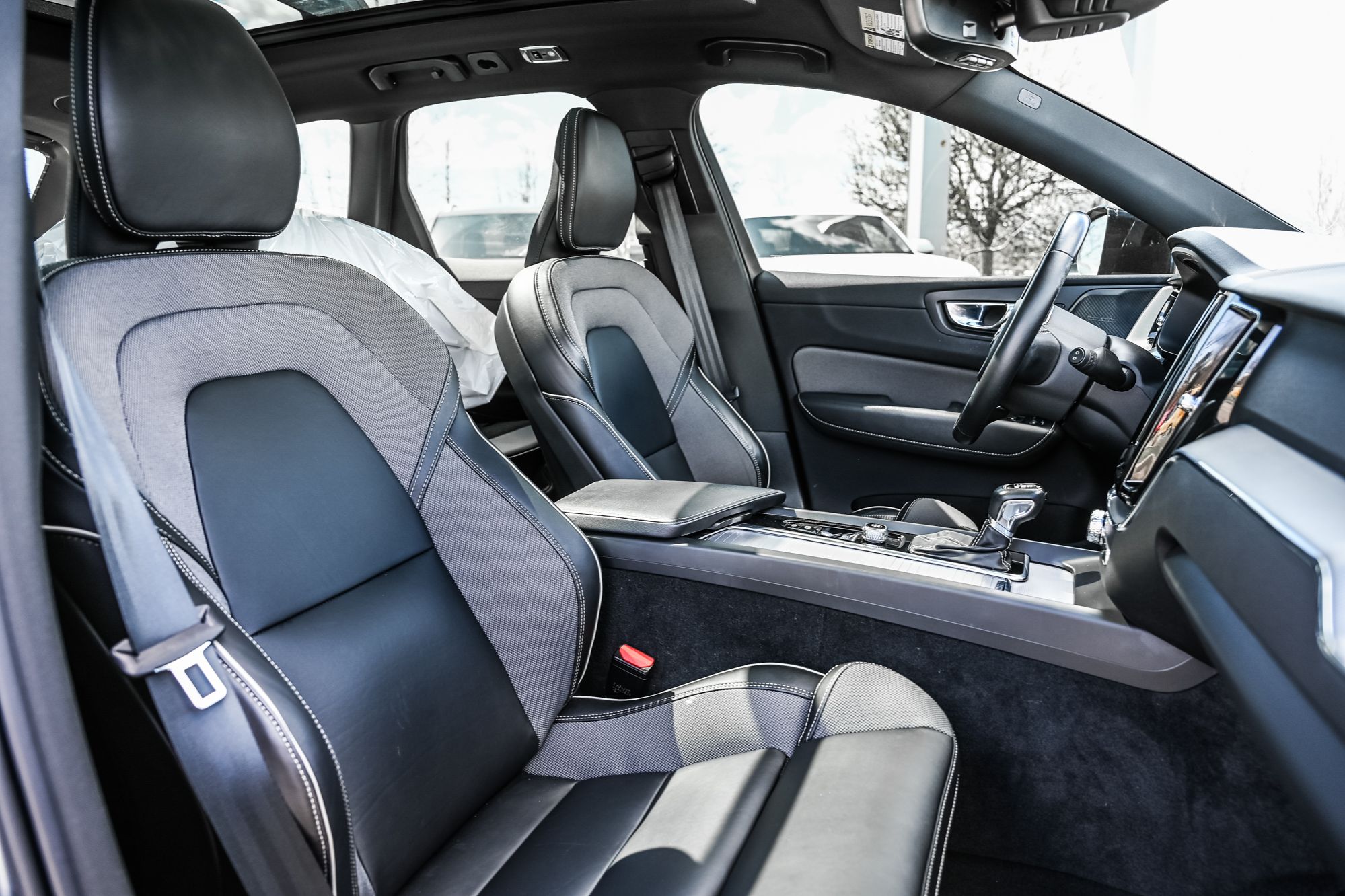 2021 Volvo XC60 in Saint-Bruno-de-Montarville, Quebec