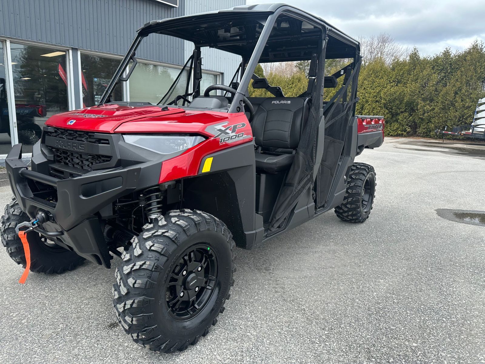 2025 Polaris RANGER CREW XP 1000 PREMIUM 2000$ de rabais et 2 ans de garantie