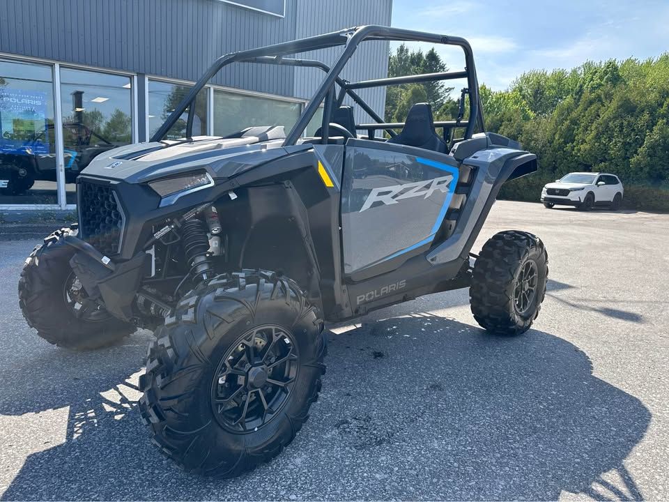 Polaris RZR XP 1000 SPORT 2000$ de rabais et 1 ans garantie 2026