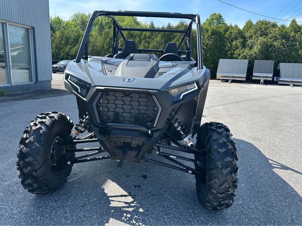 Polaris RZR XP 1000 SPORT 2000$ de rabais et 1 ans garantie 2026