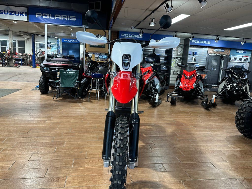 STARK FUTURE VARG EX 60HP 2025