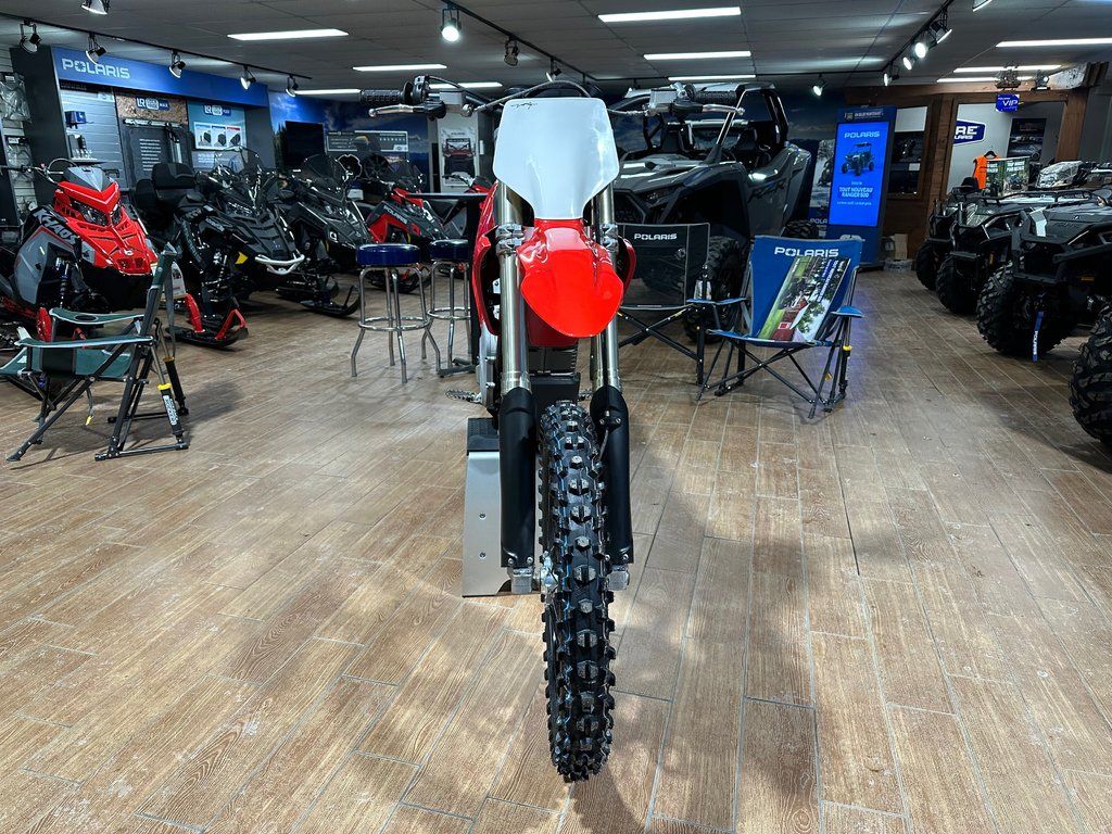 STARK FUTURE VARG MX 1.0 ALPHA 80HP 2024