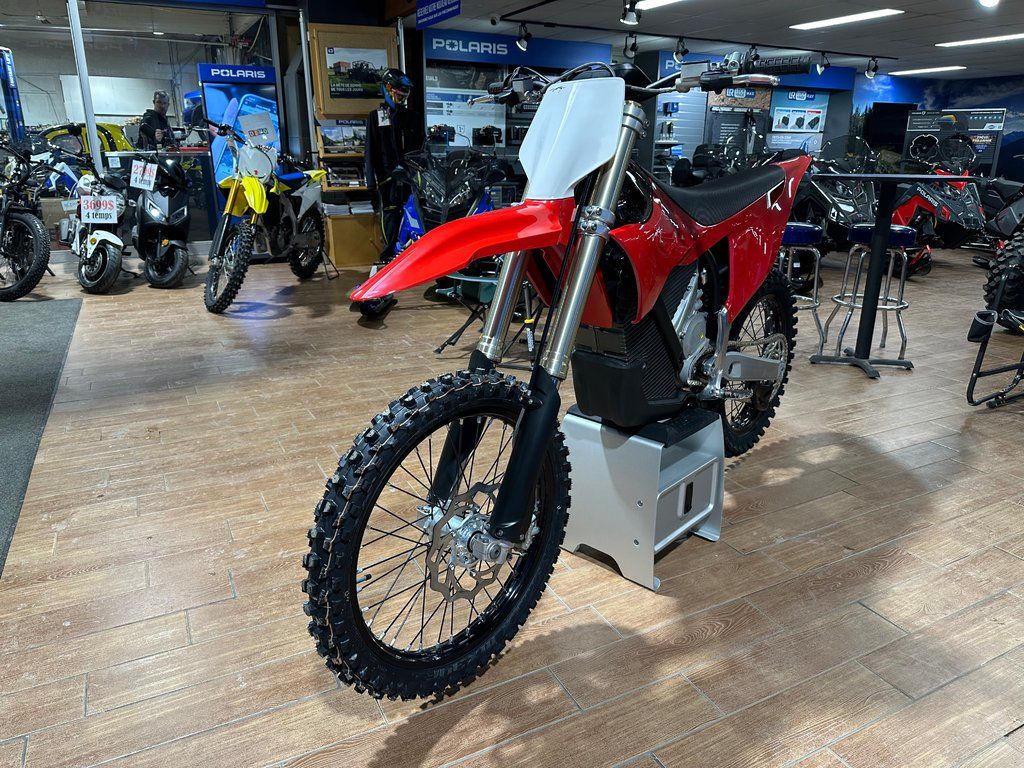 STARK FUTURE VARG MX 1.2 60HP 2026