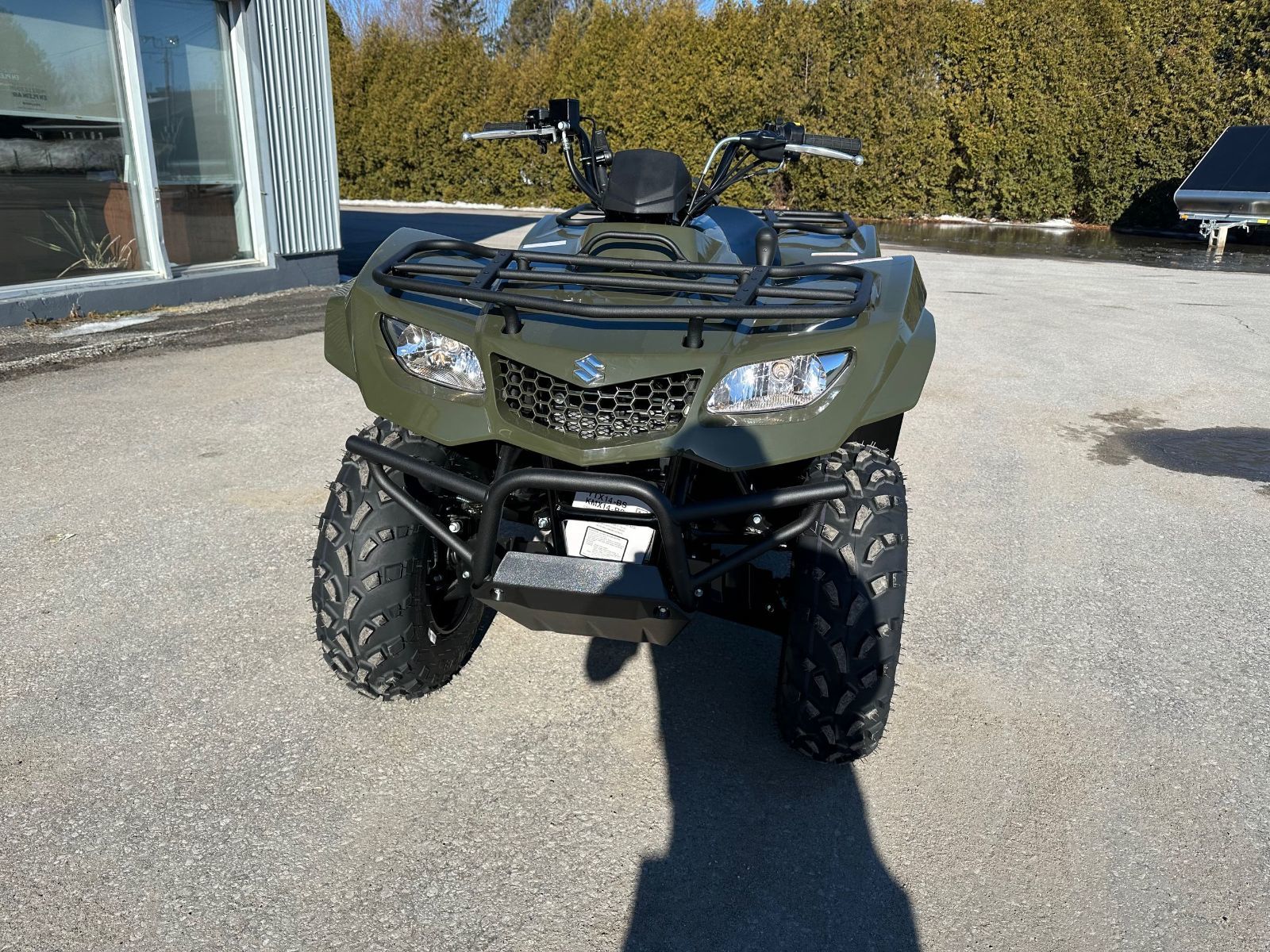 2025 Suzuki KINGQUAD 400 500$ de rabais et 5 ans Garantie