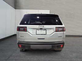 Photo Jeep Cherokee LAREDO 2026 #3