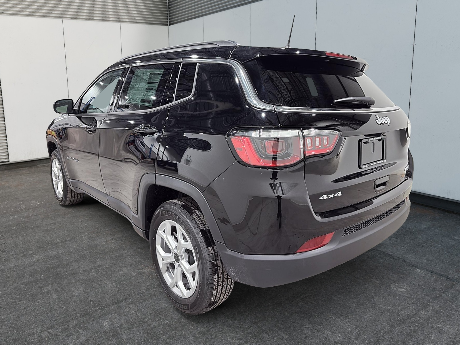 Photo 2026 Jeep Compass NORTH #4