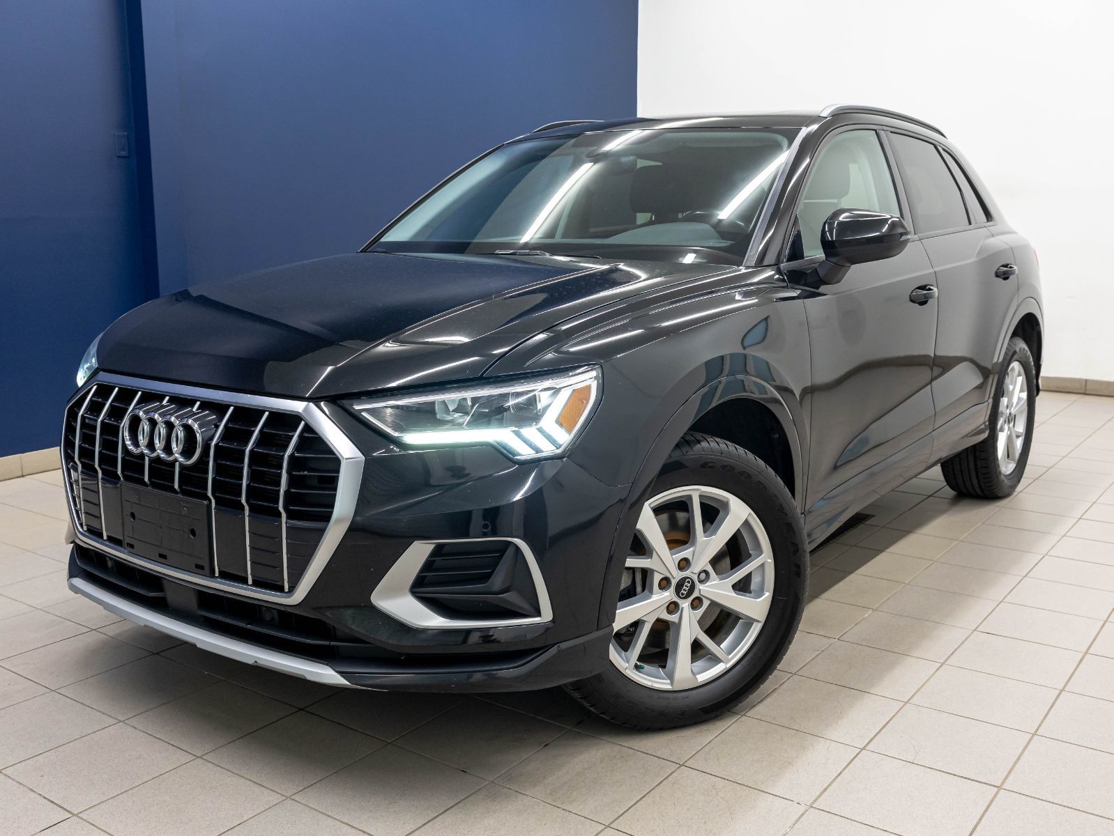 Audi Q3 2022 — photo 5