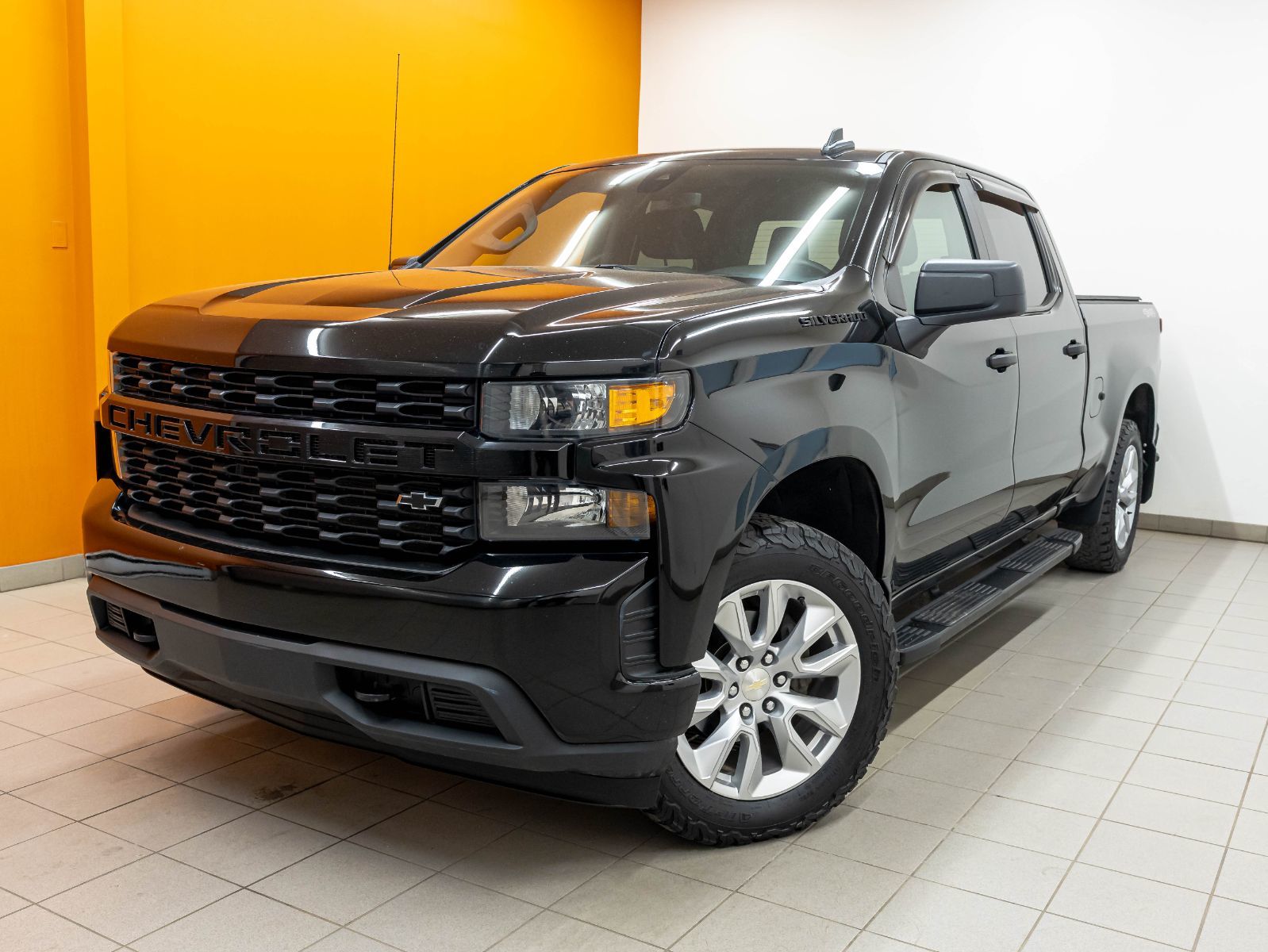 2021 Chevrolet Silverado 1500 CUSTOM CREW 4X4 V8 *BEDLINER* GR REMORQ BLUETOOTH