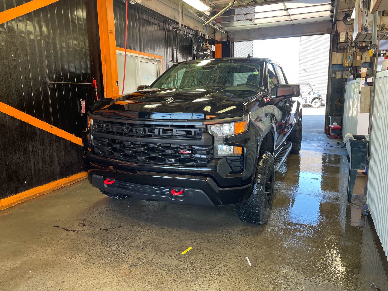 2024 Chevrolet Silverado 1500 CUSTOM TRAIL BOSS CREW 4X4 V8 *BEDLINER* CARPLAY