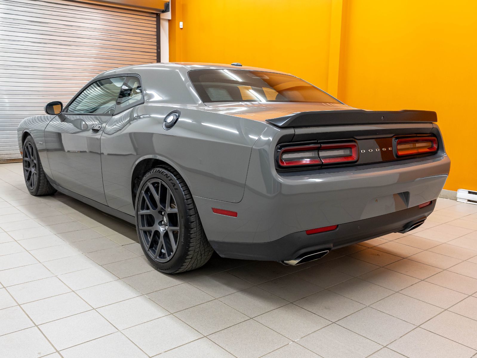 Dodge Challenger 2017 — photo 8