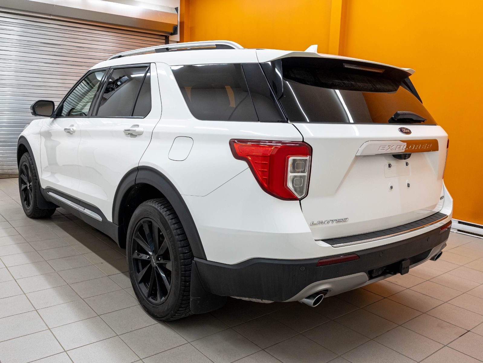 Ford Explorer 2022 — photo 7