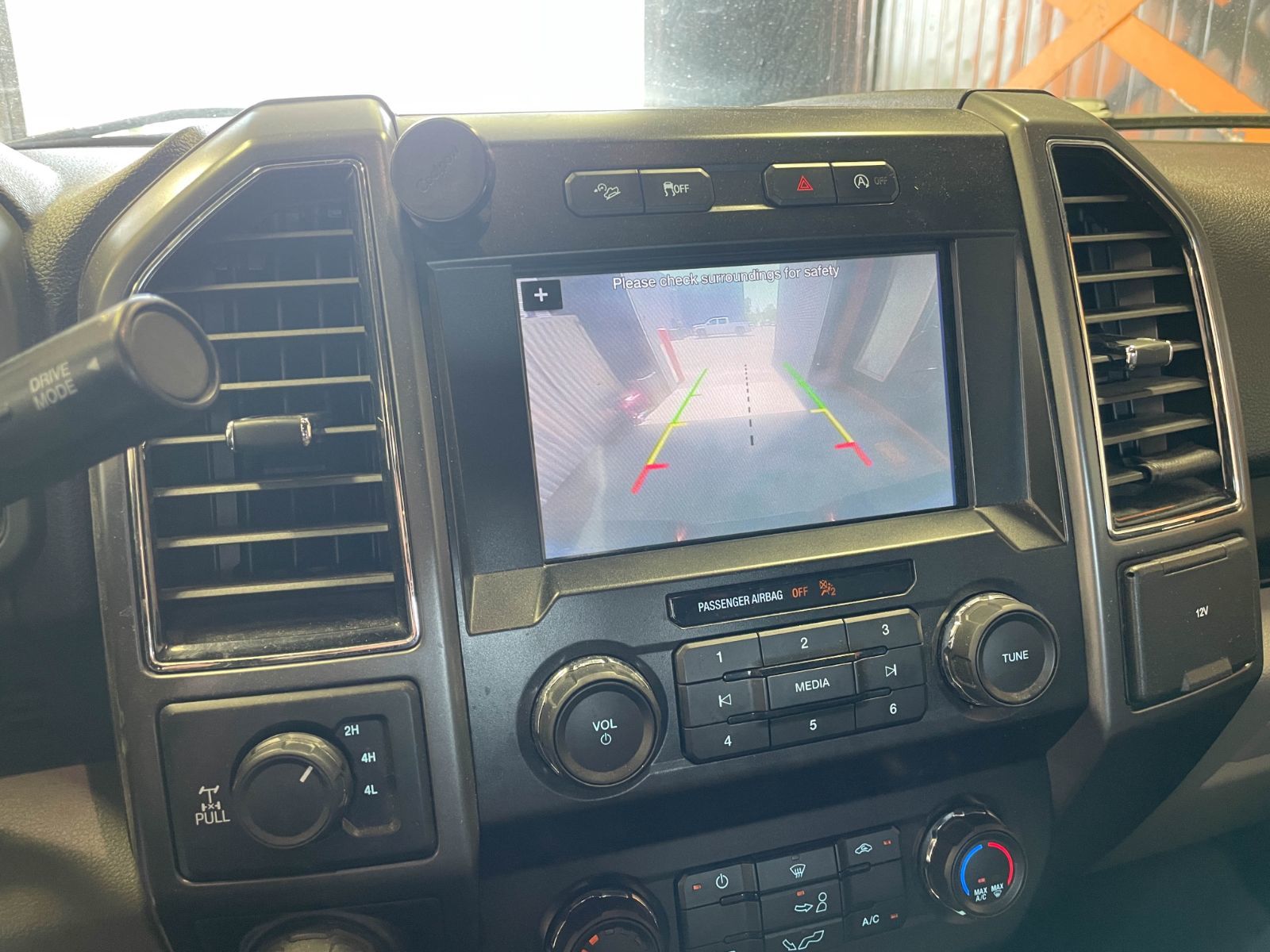Ford F-150 2019 — photo 6