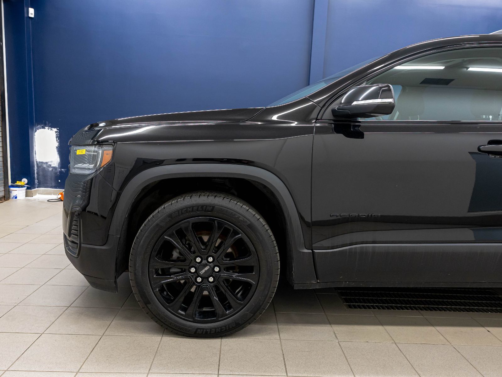 GMC Acadia 2023 — photo 6