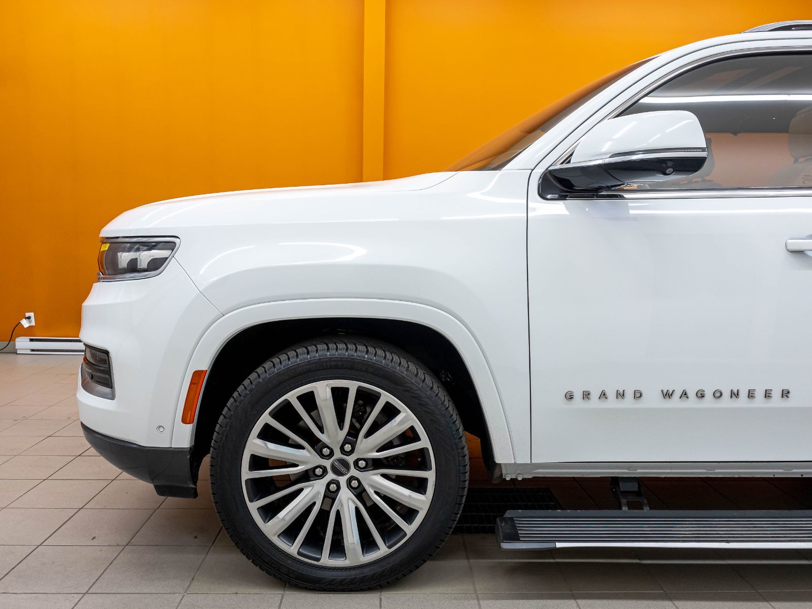 Jeep Grand Wagoneer 2022 — photo 6