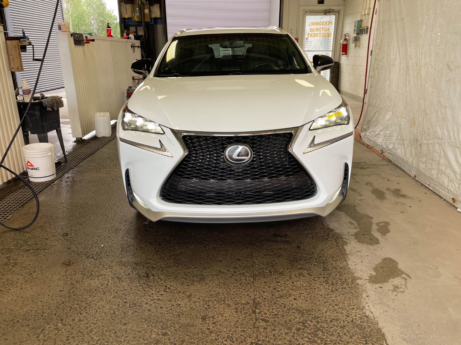 Lexus NX 200t 2017 — photo 7