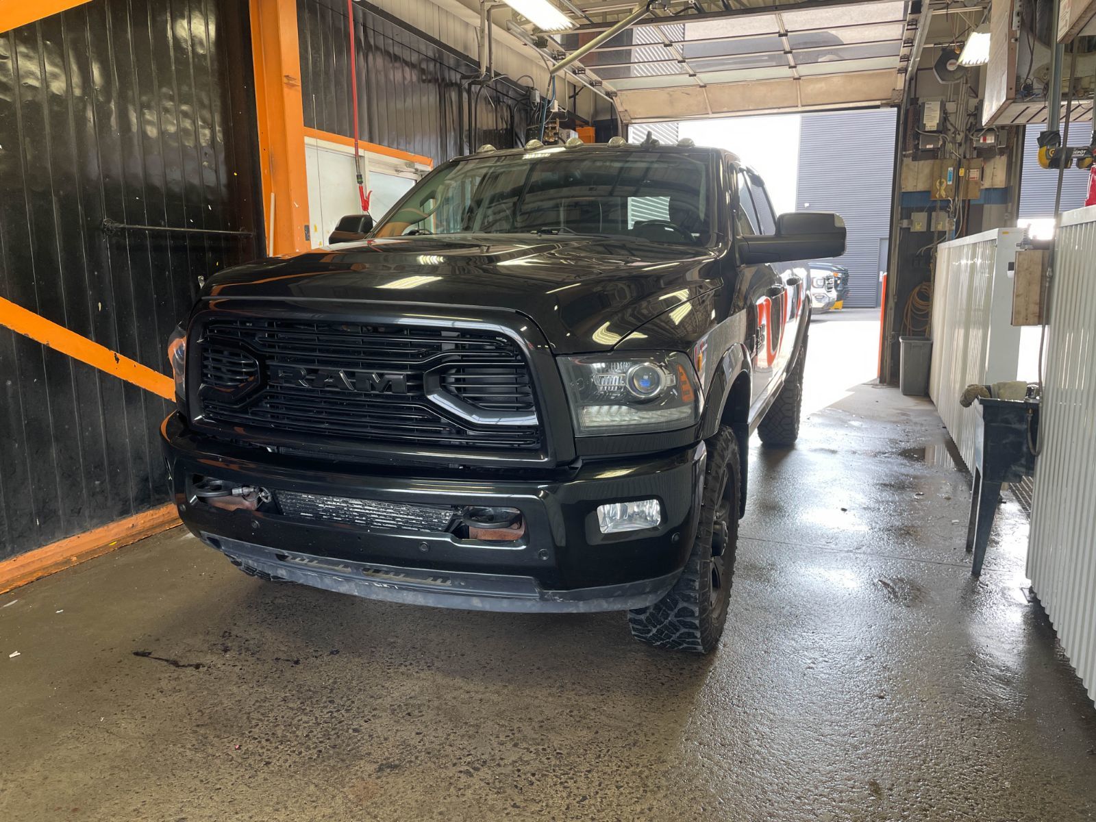 2018 RAM 2500 LARAMIE CREW 4X4 DIESEL *TOIT* NAV CUIR *PNBV 9900