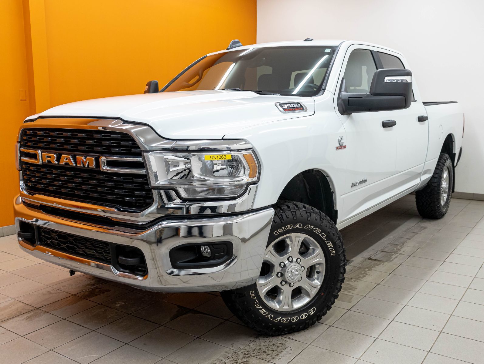 2024 RAM 3500 BIG HORN CREW 4X4 DIESEL *CARPLAY* BLUETOOTH USB