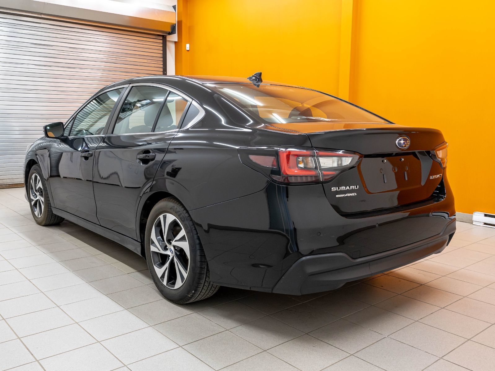 Subaru Legacy 2022 — photo 7