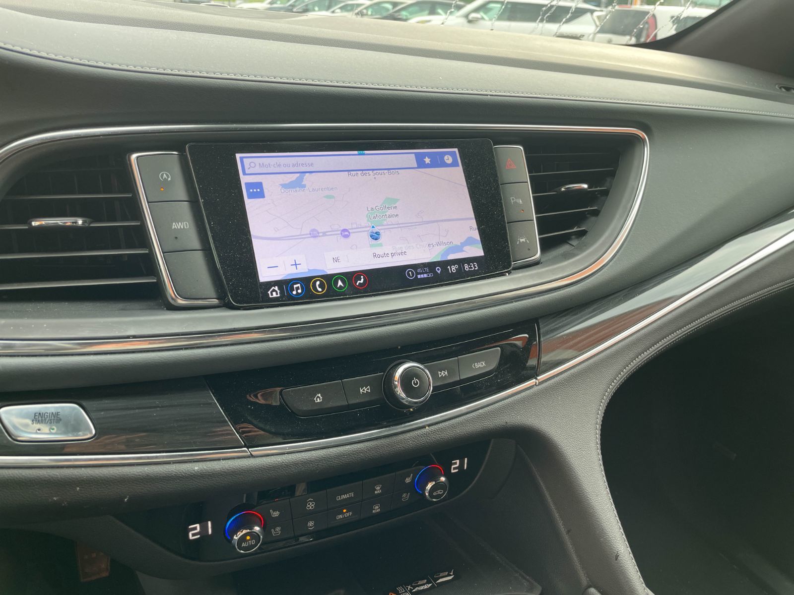 Buick Enclave 2024 — photo 8