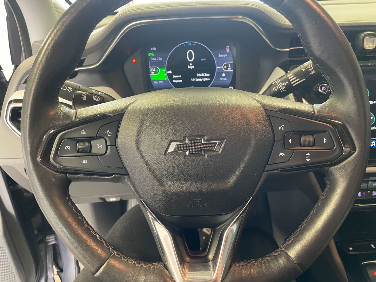 Chevrolet Bolt EUV 2023 — photo 7