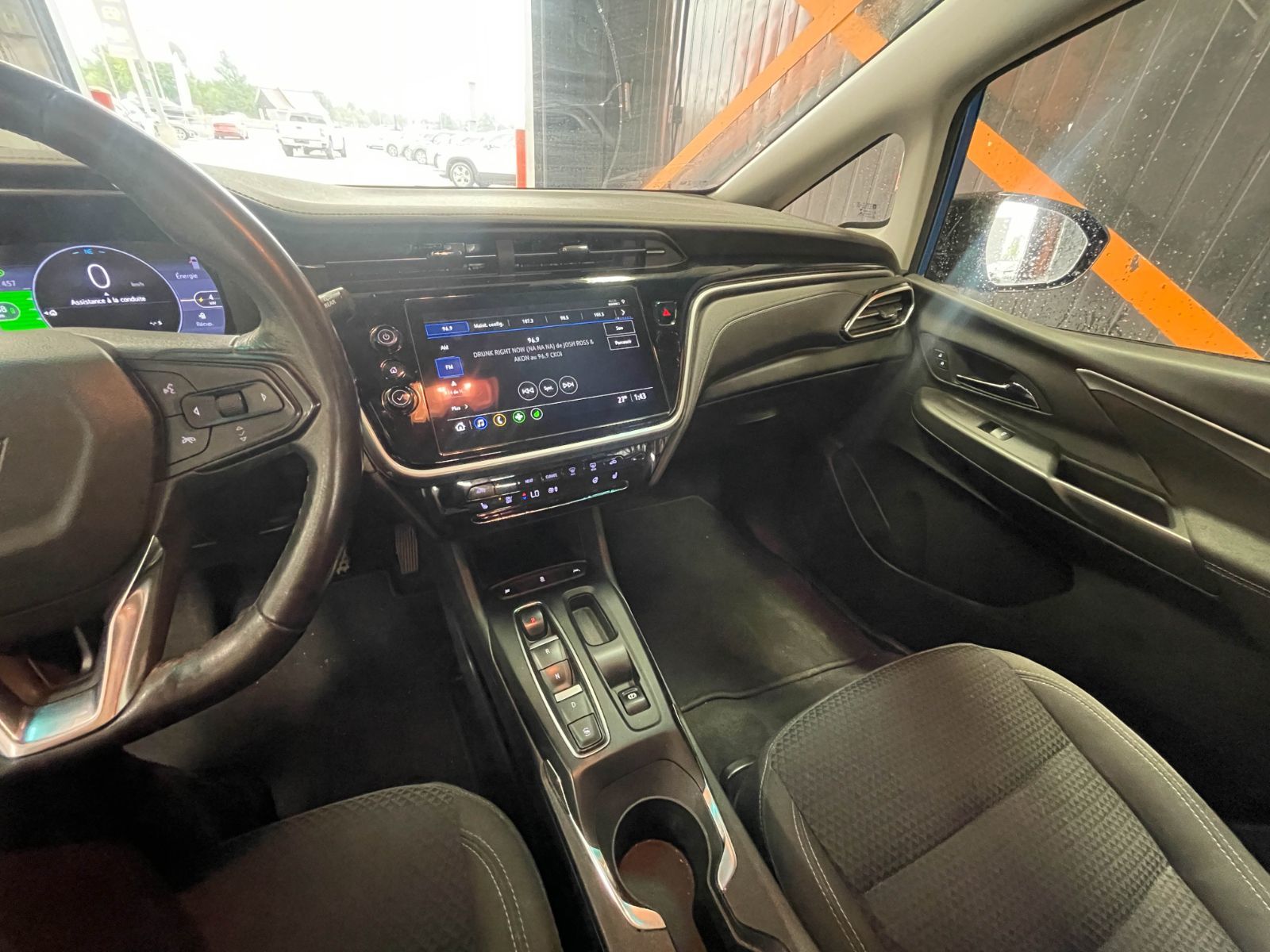 Chevrolet Bolt EV 2023 — photo 8