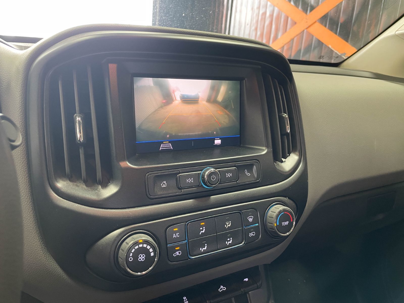 Chevrolet Colorado 2022 — photo 8