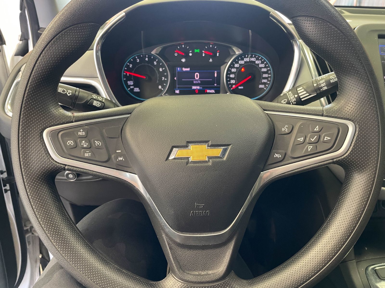Chevrolet Equinox 2022 — photo 7