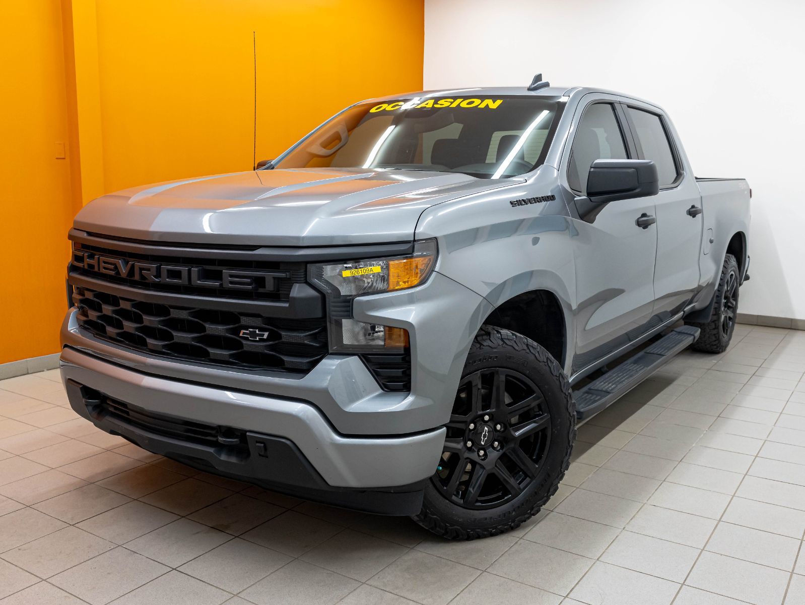 2023 Chevrolet Silverado 1500 CUSTOM CREW 4X4 *BEDLINER* CARPLAY GR REMORQ WIFI