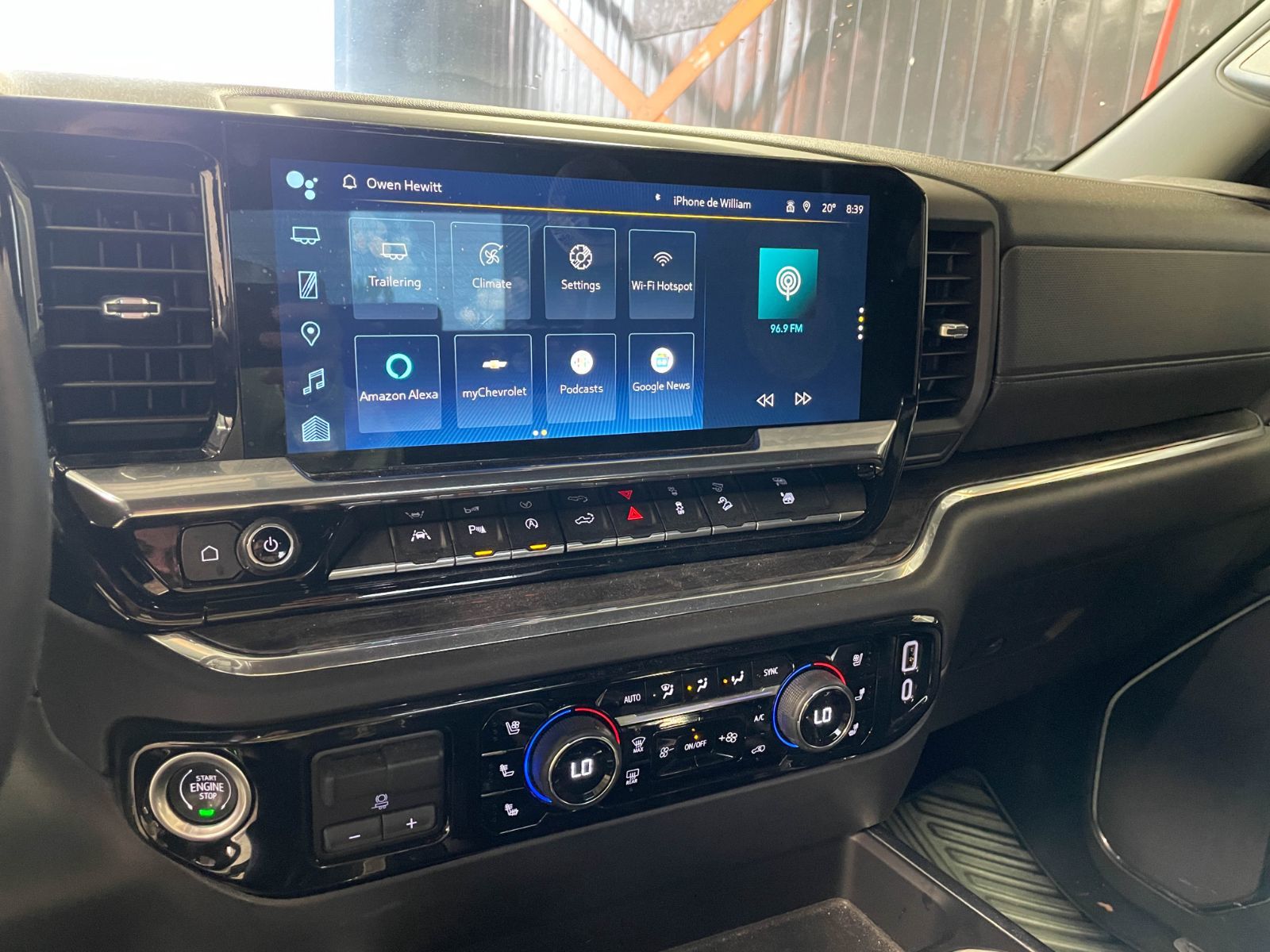 Chevrolet Silverado 1500 2023 — photo 8