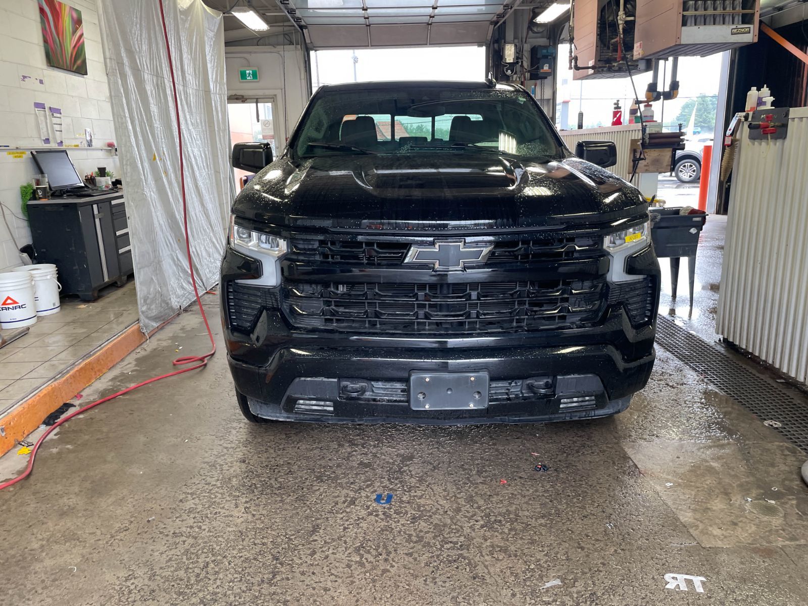 Chevrolet Silverado 1500 2023 — photo 8