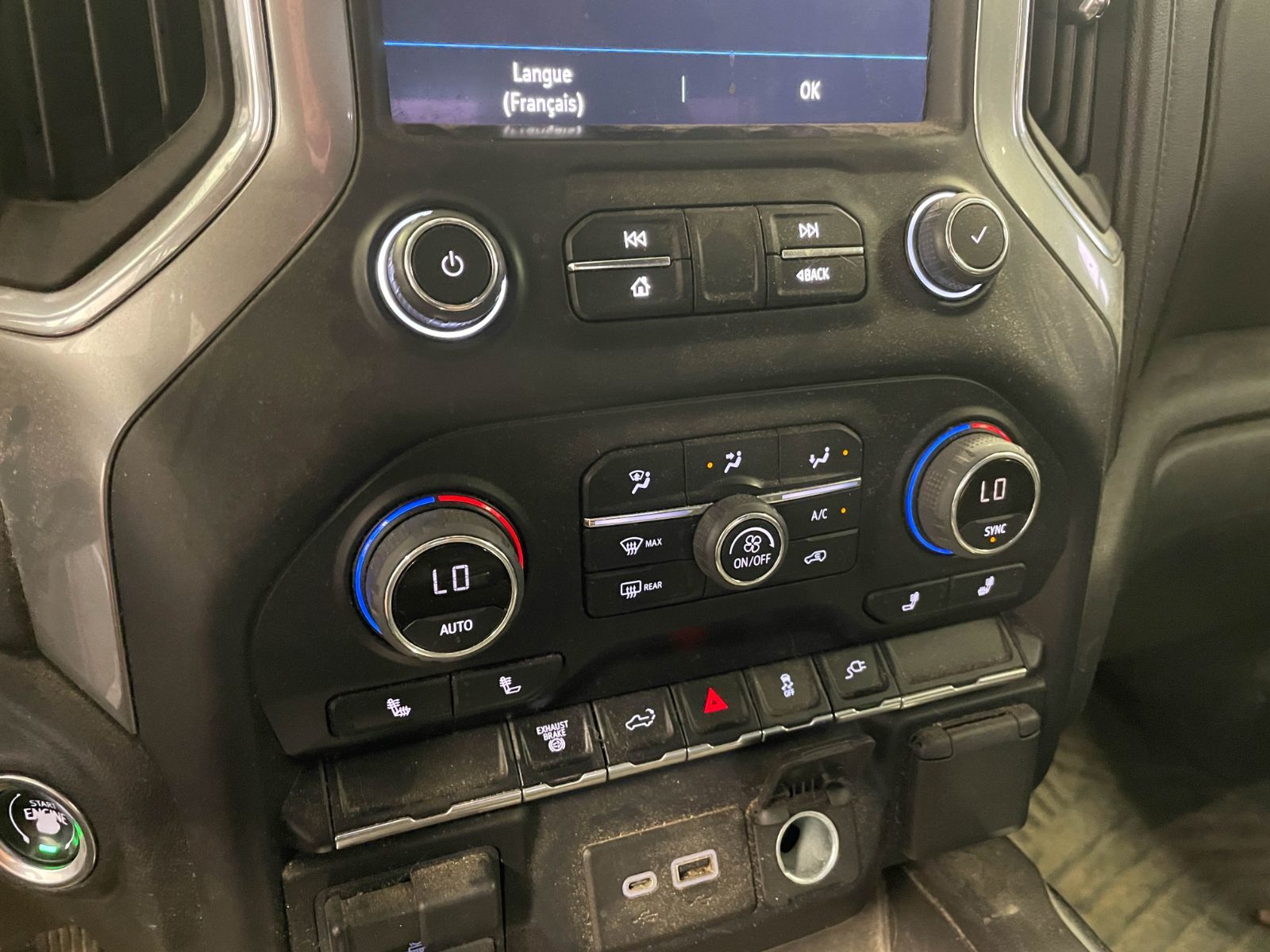 Chevrolet Silverado 2500HD 2022 — photo 8