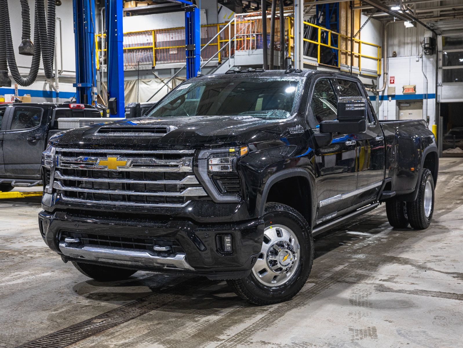 2026 Chevrolet Silverado 3500 HD HIGH COUNTRY DRW