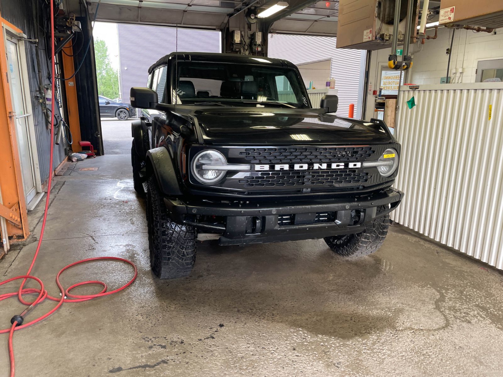 Ford Bronco 2022 — photo 8