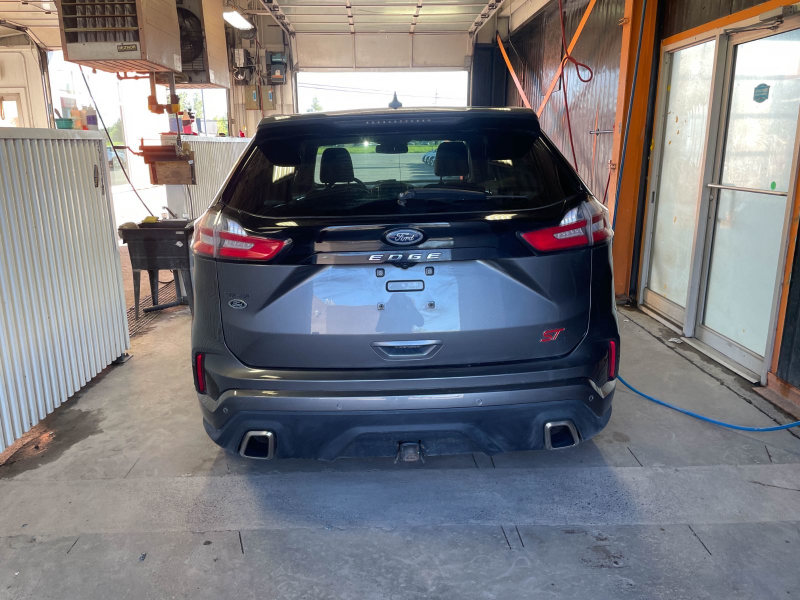 Ford Edge 2022 — photo 5